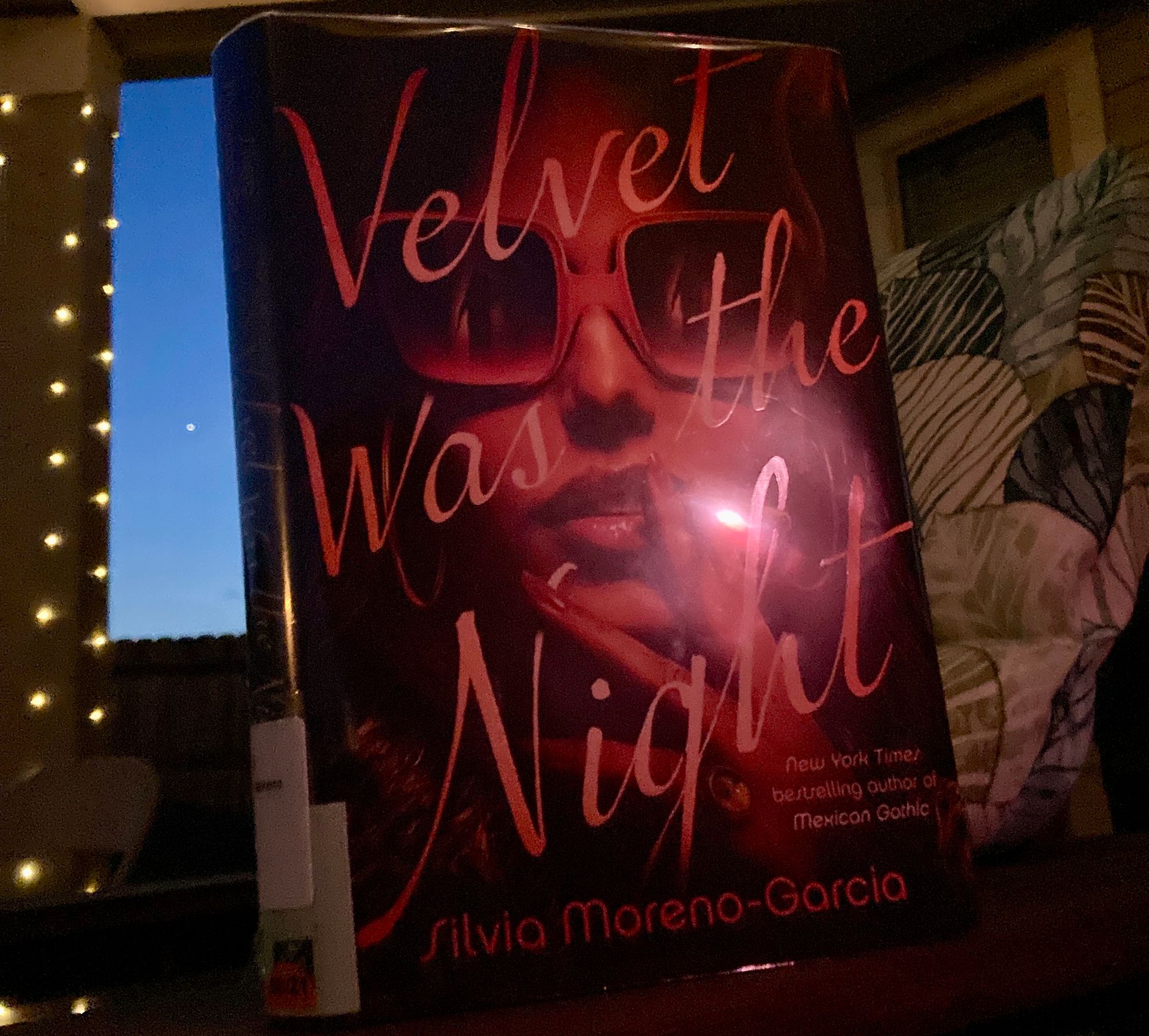 Velvet was the Night by Silvia Moreno-Garcia